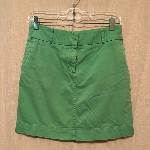 Vineyard Vines Dresses & Skirts - Vineyard Vines Light Green Skirt